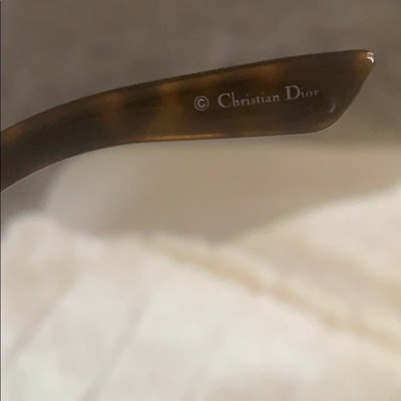 Christian Dior Stunnas - Picture 7 of 8